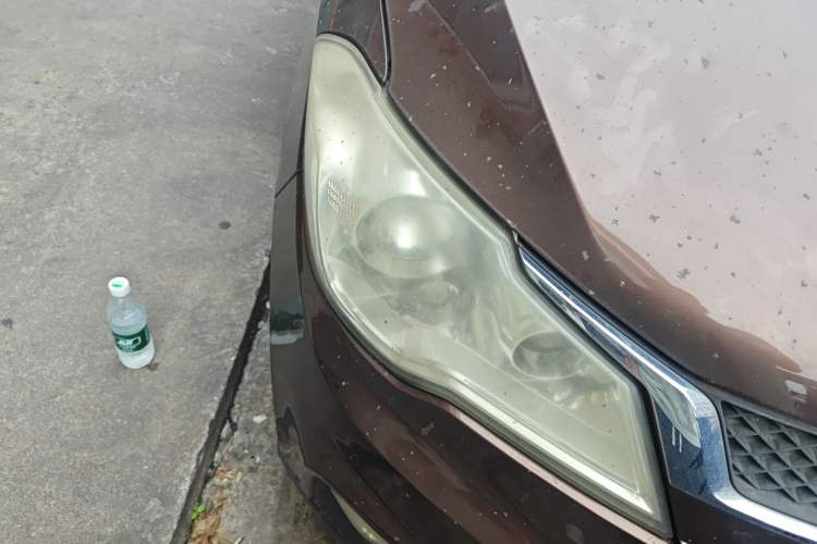 Used Wuling Hongguang 2015 1.5L S1 Luxury National Emission Standard V Right Front Headlight