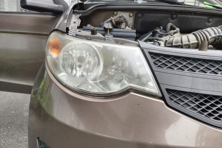 Used Wuling Hongguang 2015 1.2L S Base Model China IV Right Front Headlight