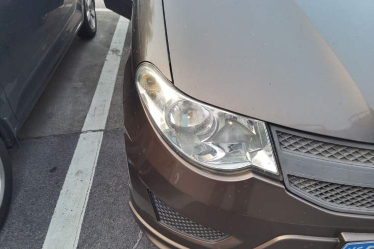 Used Wuling Hongguang 2015 1.2L S Base Model China V Standard Right Front Headlight