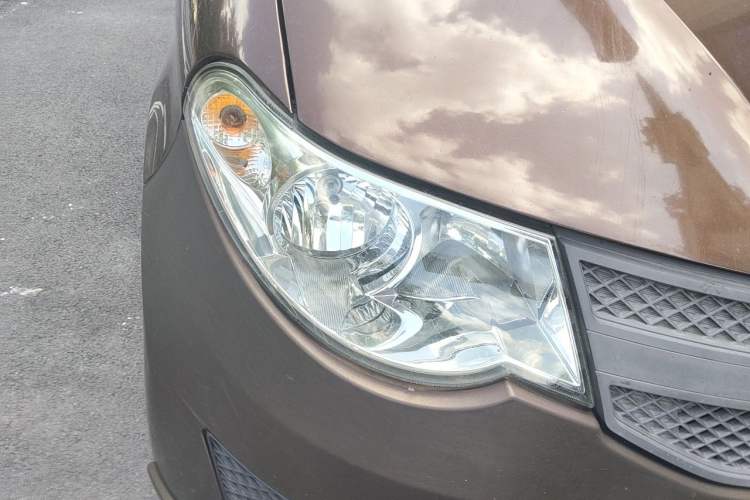 Used Wuling Hongguang 2015 1.2L S Base Model China V Standard Right Front Headlight
