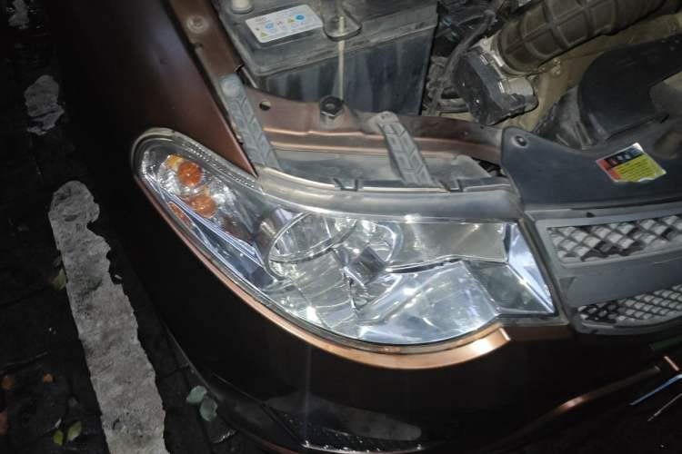 Used Wuling Hongguang 2015 1.5L S Basic Version China V Standard Right Front Headlight