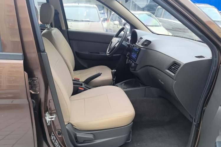 Used Wuling Hongguang 2015 1.5L S Base Model China IV Right Front Seat