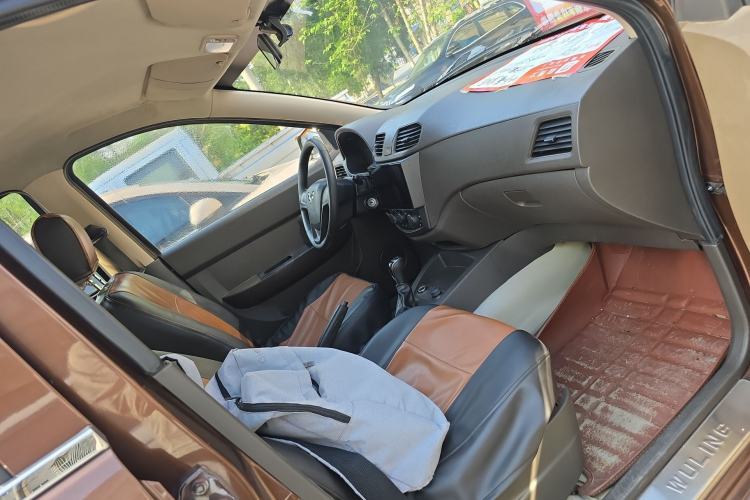 Used Wuling Hongguang 2015 1.2L S Base Model China V Standard Right Front Seat