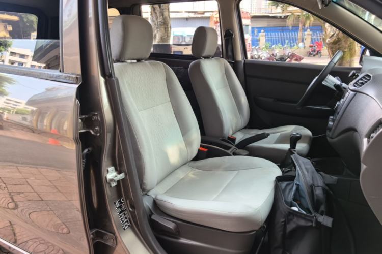 Used Wuling Hongguang 2015 1.2L S Base Model China V Standard Right Front Seat