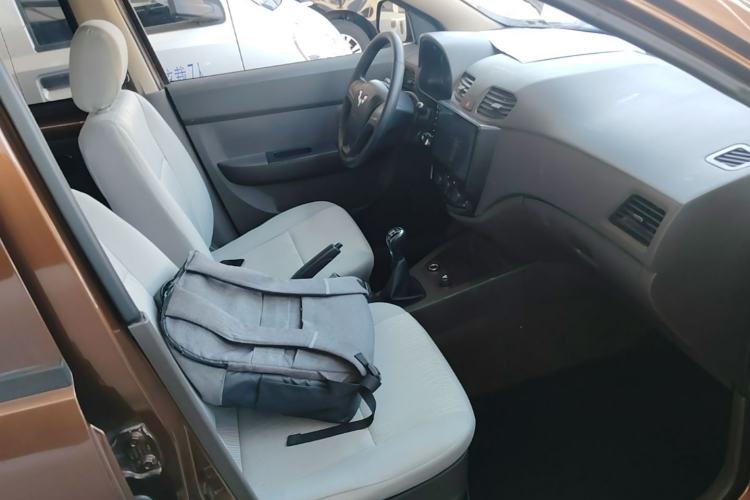 Used Wuling Hongguang 2015 1.5L S Basic Version China V Standard Right Front Seat