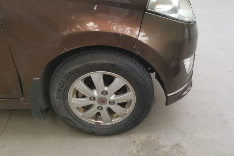 Used Wuling Hongguang 2015 1.2L S Base Model China V Standard Right Front Wheel Hub