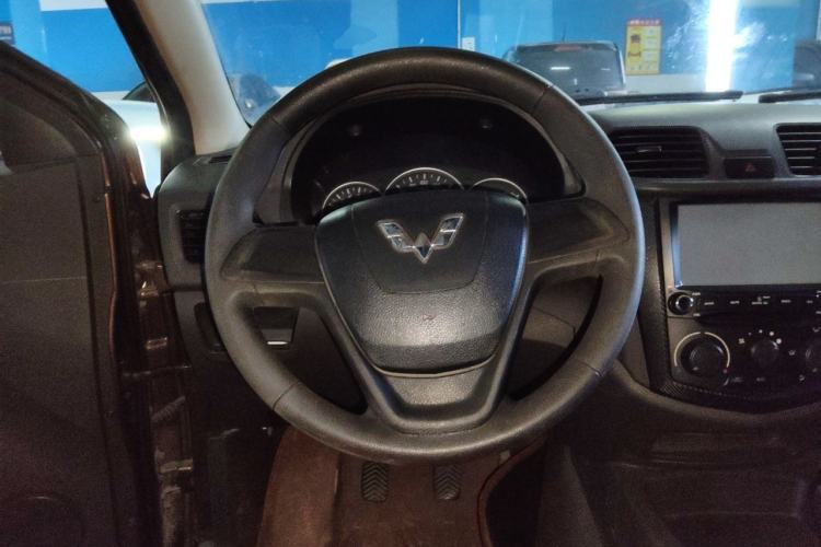 Used Wuling Hongguang 2015 1.2L S Base Model China V Standard Steering Wheel