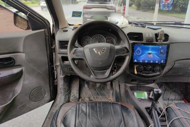 Used Wuling Hongguang 2015 1.2L S Base Model China V Standard Steering Wheel