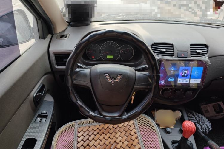 Used Wuling Hongguang 2015 1.2L S Base Model China IV Steering Wheel