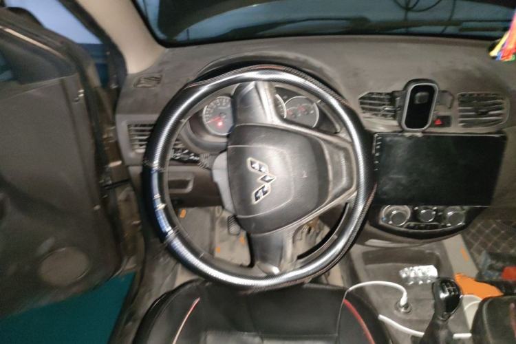 Used Wuling Hongguang 2015 1.5L S Basic Version China V Standard Steering Wheel