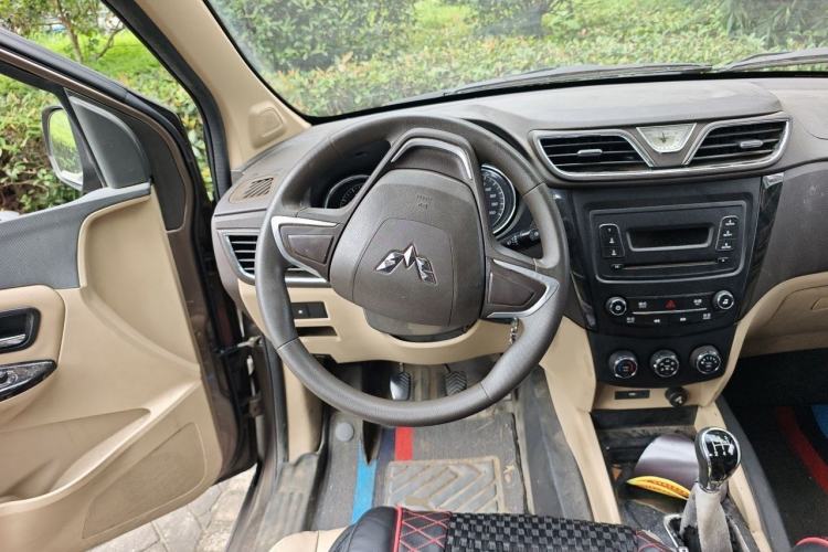 Used Wuling Hongguang 2015 1.5L S1 Comfort China V Standard Steering Wheel
