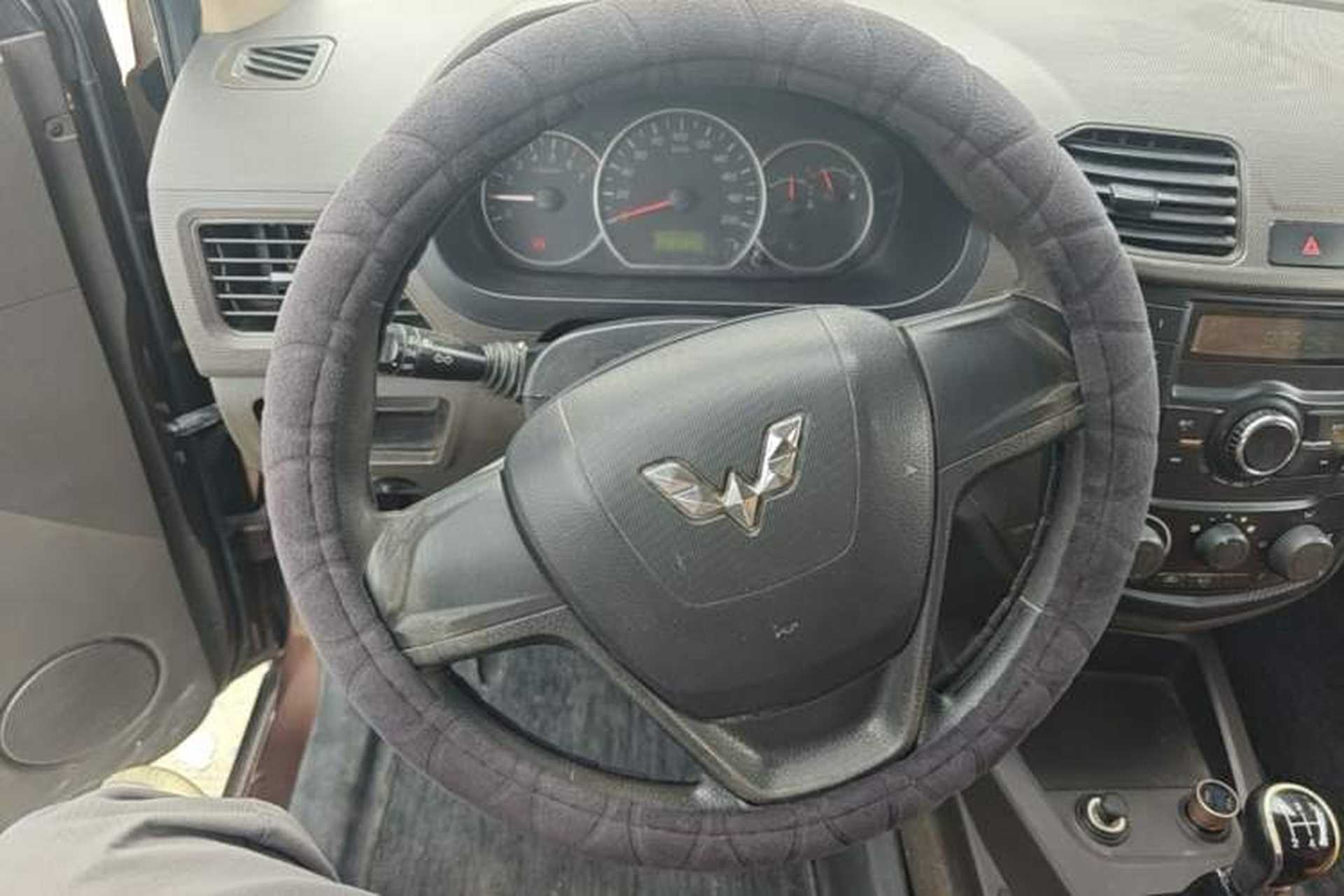 Used Wuling Hongguang 2015 1.5L S Basic Version China V Standard Steering Wheel