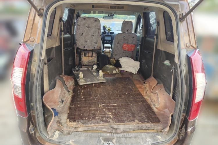 Used Wuling Hongguang 2015 1.5L S Base Model China IV Trunk