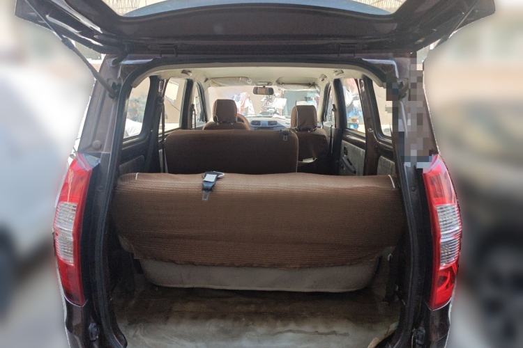 Used Wuling Hongguang 2015 1.5L S Base Model China IV Trunk