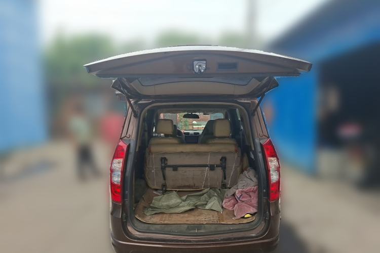 Used Wuling Hongguang 2015 1.5L S Base Model China IV Trunk
