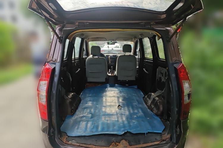 Used Wuling Hongguang 2015 1.5L S Base Model China IV Trunk