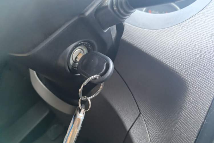 Used Wuling Hongguang 2015 1.5L S Base Model China IV Vehicle Key