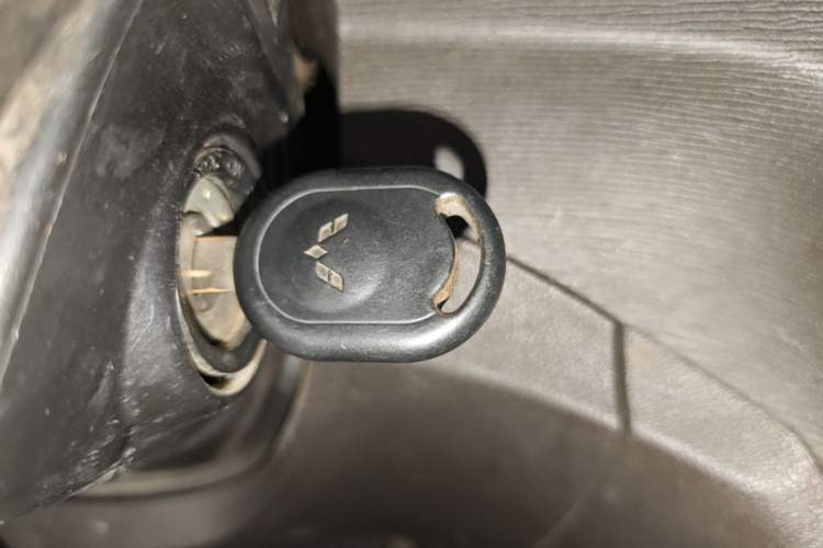 Used Wuling Hongguang 2015 1.2L S Base Model China V Standard Vehicle Key