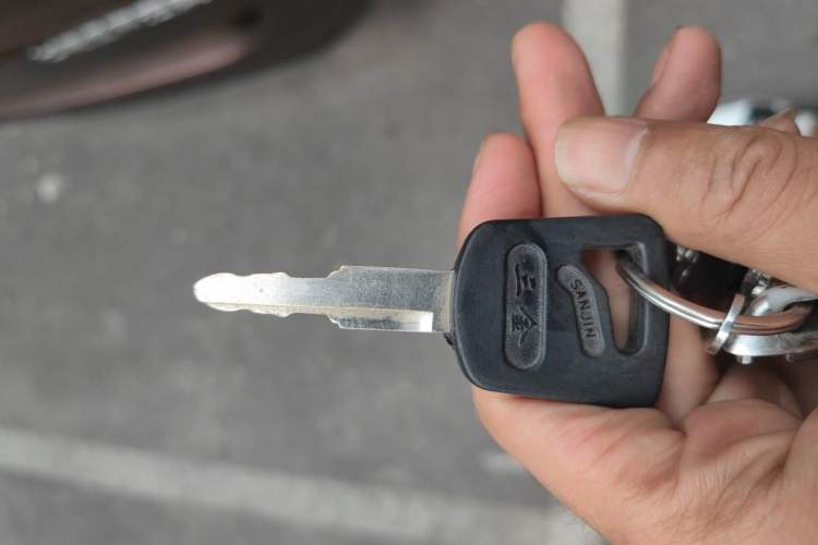 Used Wuling Hongguang 2015 1.2L S Base Model China V Standard Vehicle Key