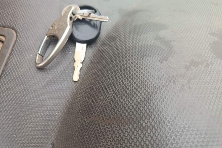 Used Wuling Hongguang 2015 1.2L S Base Model China IV Vehicle Key