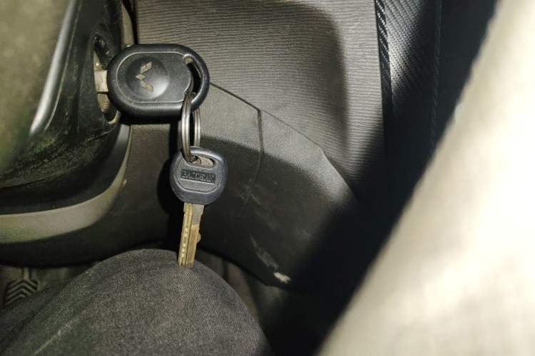 Used Wuling Hongguang 2015 1.5L S Base Model China IV Vehicle Key