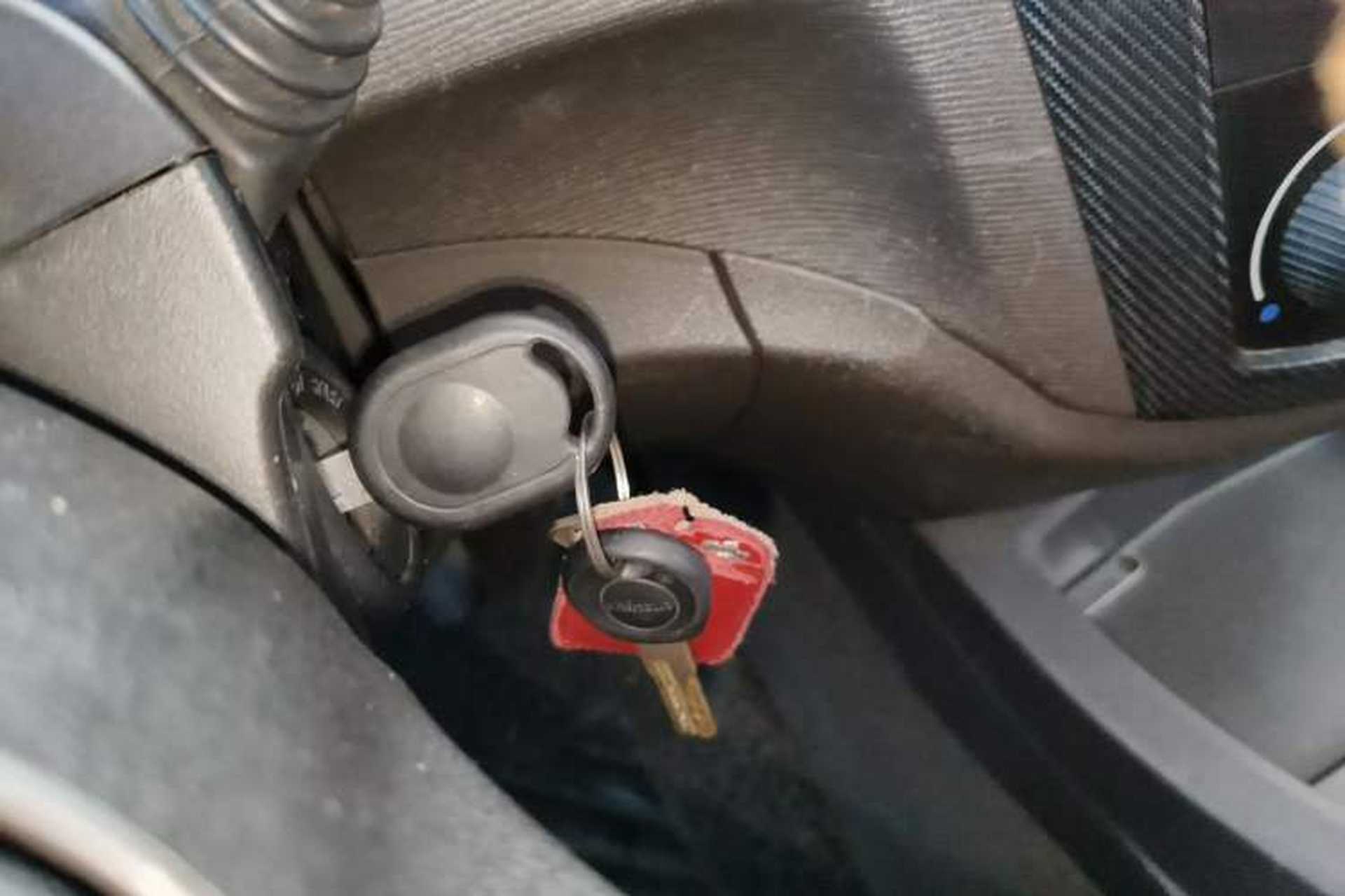 Used Wuling Hongguang 2015 1.2L S Base Model China IV Vehicle Key