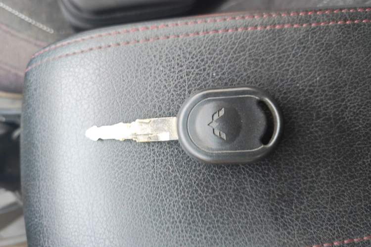 Used Wuling Hongguang 2015 1.5L S Basic Version China V Standard Vehicle Key