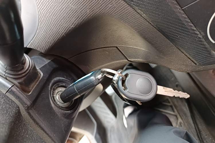 Used Wuling Hongguang 2015 1.5L S Basic Version China V Standard Vehicle Key