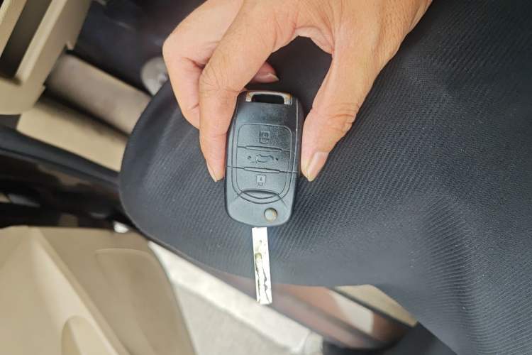 Used Wuling Hongguang 2015 1.5L S1 Luxury National Emission Standard V Vehicle Key
