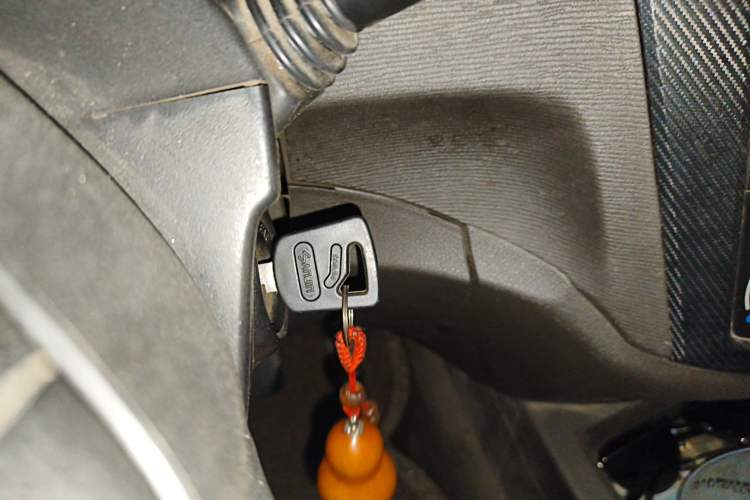 Used Wuling Hongguang 2015 1.5L S Basic Version China V Standard Vehicle Key