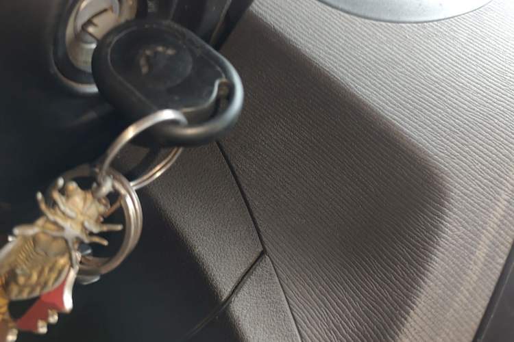 Used Wuling Hongguang 2015 1.5L S Basic Version China V Standard Vehicle Key