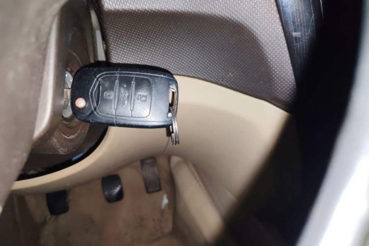 Used Wuling Hongguang 2015 1.5L S1 Comfort China V Standard Vehicle Key