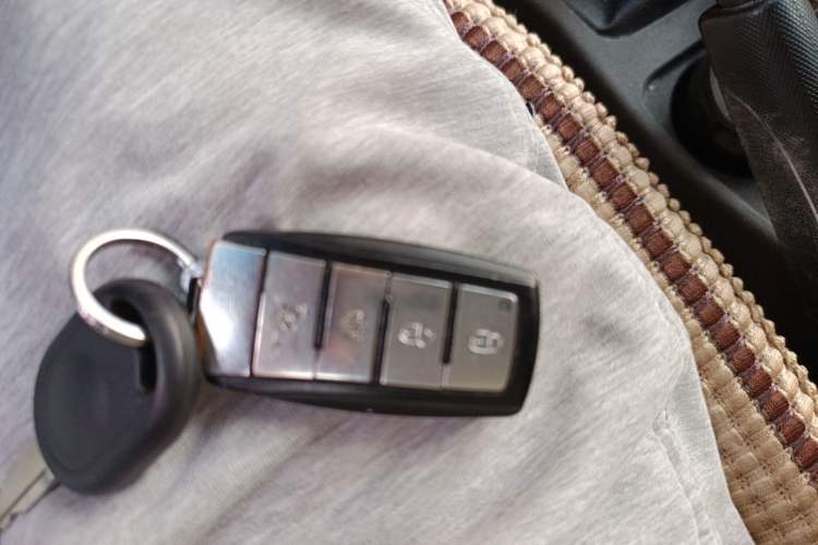 Used Wuling Hongguang 2015 1.5L S Basic Version China V Standard Vehicle Key