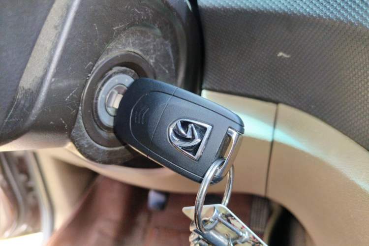 Used Wuling Hongguang 2015 1.5L S1 Luxury National Emission Standard V Vehicle Key