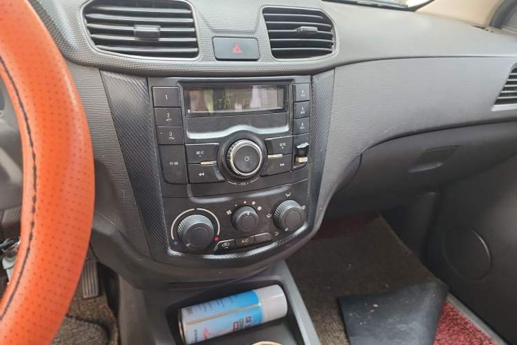Used Wuling Hongguang 2015 1.2L S Base Model China V Standard Audio And AC Panel