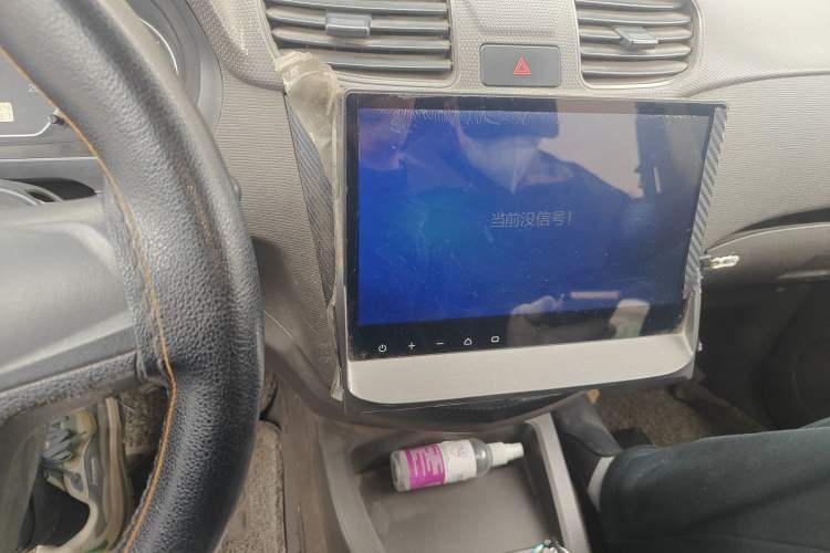 Used Wuling Hongguang 2015 1.5L S Basic Version China V Standard Audio And AC Panel