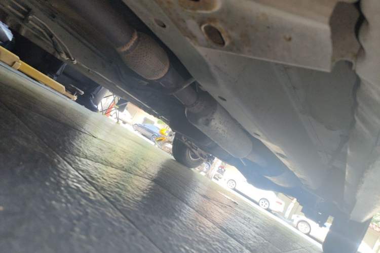 Used Wuling Hongguang 2015 1.5L S Base Model China IV Chassis Front Left