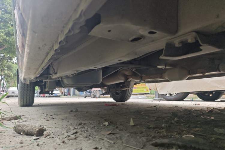 Used Wuling Hongguang 2015 1.2L S Base Model China V Standard Chassis Front Right