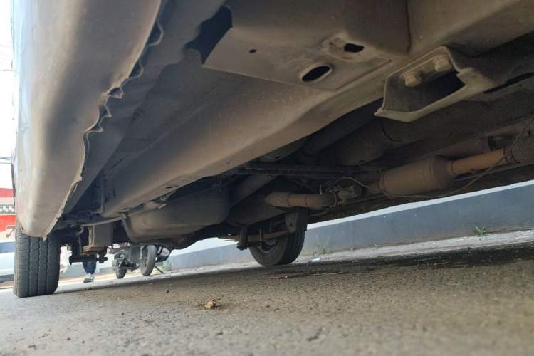 Used Wuling Hongguang 2015 1.2L S Base Model China V Standard Chassis Front Right