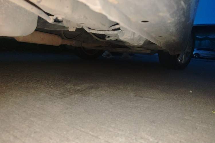 Used Wuling Hongguang 2015 1.5L S1 Standard China V-Emission Standards Chassis Rear Right
