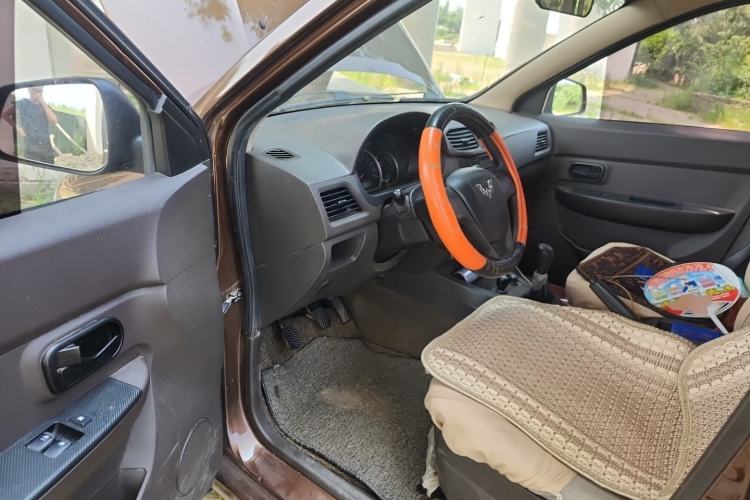 Used Wuling Hongguang 2015 1.2L S Base Model China V Standard Driver Seat