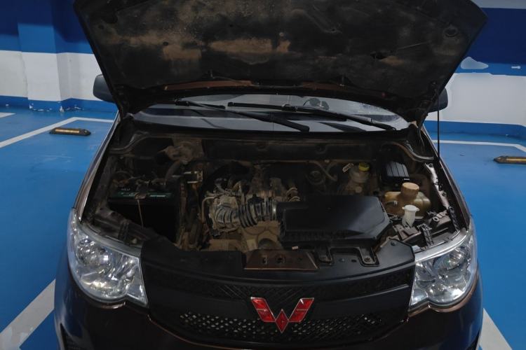 Used Wuling Hongguang 2015 1.2L S Base Model China IV Engine Bay