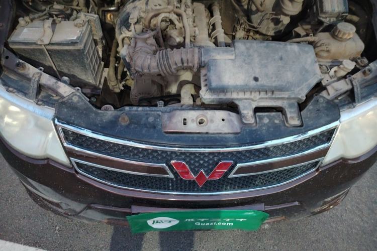 Used Wuling Hongguang 2015 1.2L S Base Model China V Standard Engine Bay