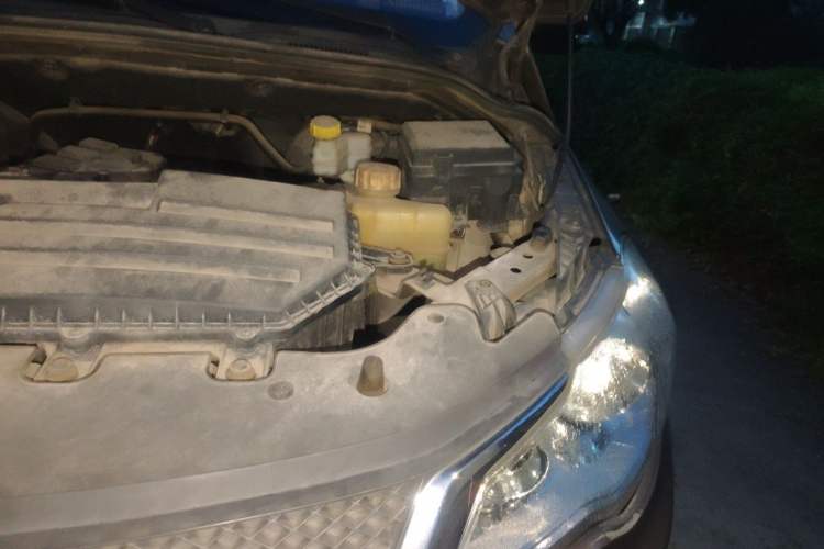 Used Wuling Hongguang 2015 1.5L S1 Standard China V-Emission Standards Engine Bay Left
