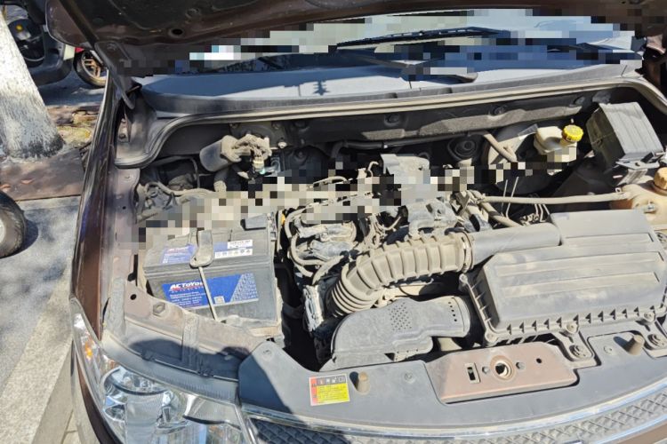 Used Wuling Hongguang 2015 1.5L S Base Model China IV Engine Bay Right