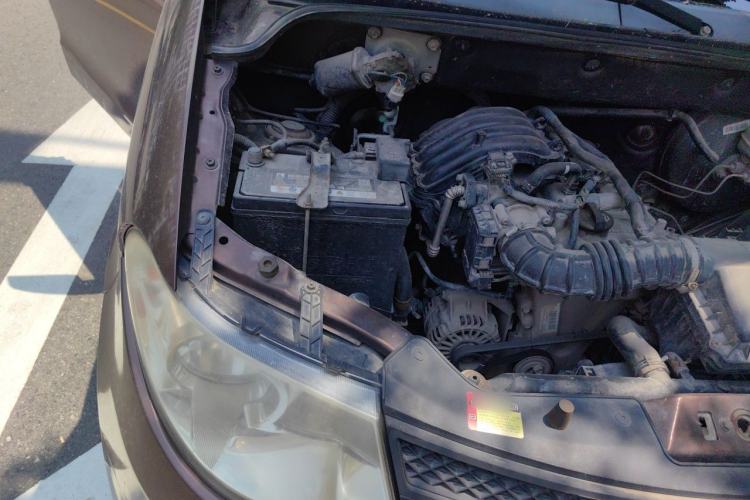 Used Wuling Hongguang 2015 1.2L S Base Model China V Standard Engine Bay Right