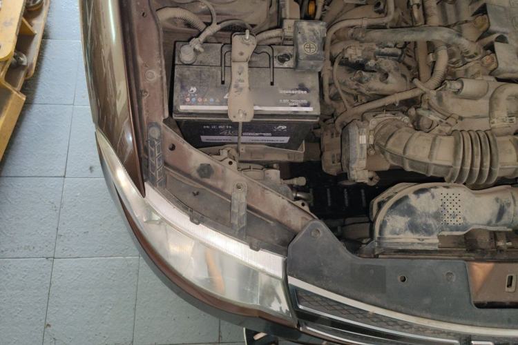 Used Wuling Hongguang 2015 1.5L S Base Model China IV Engine Bay Right