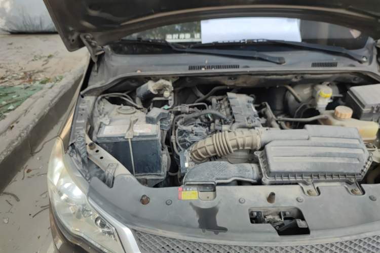 Used Wuling Hongguang 2015 1.5L S1 Standard China V-Emission Standards Engine Bay Right