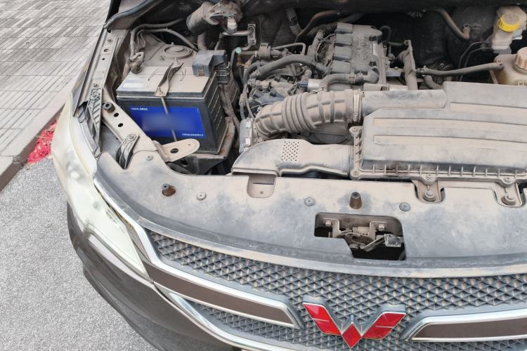 Used Wuling Hongguang 2015 1.5L S1 Comfort China V Standard Engine Bay Right