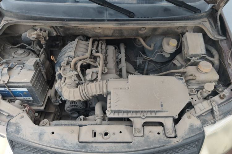 Used Wuling Hongguang 2015 1.2L S Base Model China V Standard Engine Bay